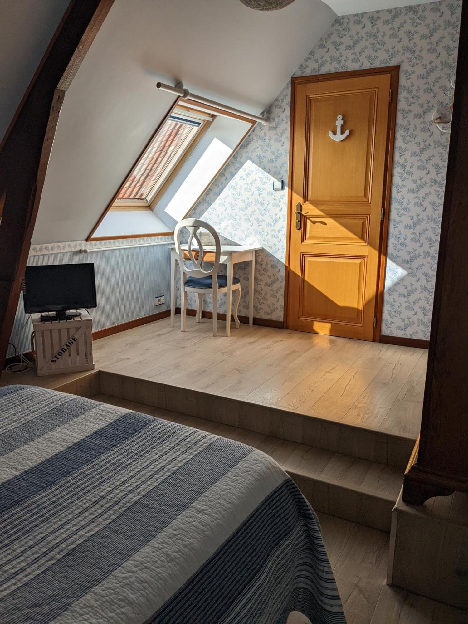 La Ferme Du Guindal Hotel Marquise Room photo